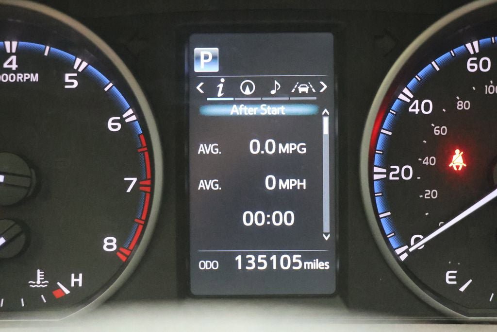 Used 2017 Toyota RAV4 XLE AWD/4WD image 18