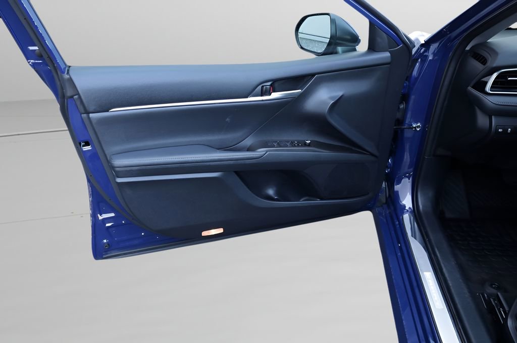 Certified 2023 Toyota Camry XLE w/ Navigation Package AWD/4WD image 15