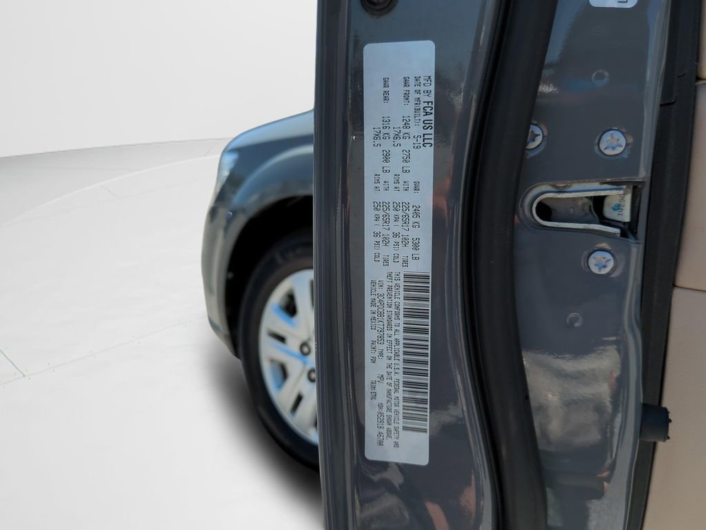 Used 2019 Dodge Journey SE w/ Premium Group image 25