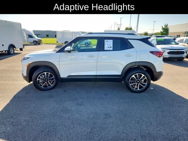 Used 2025 Chevrolet TrailBlazer LT AWD/4WD image 4