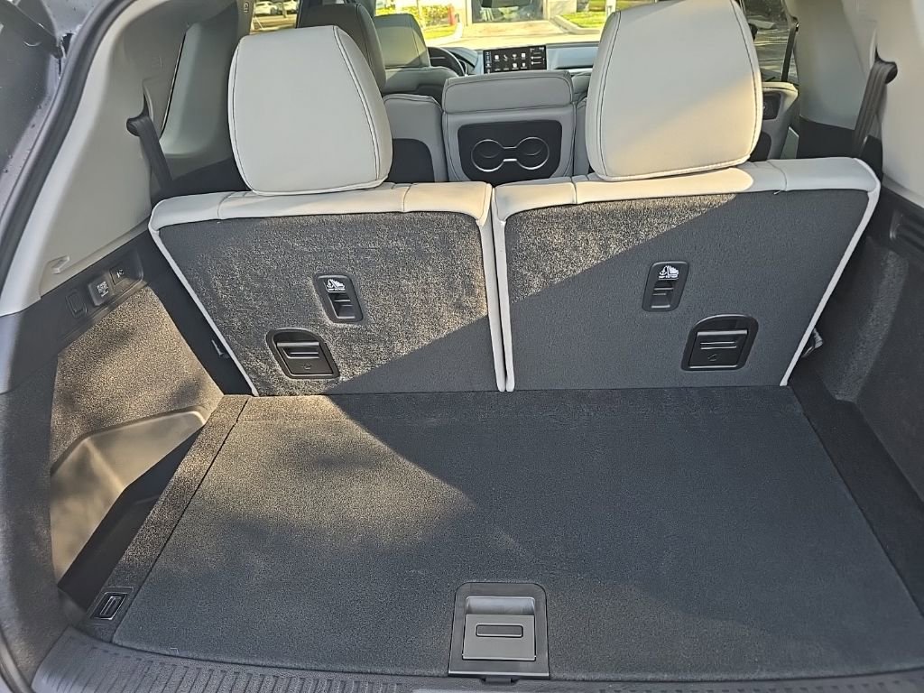 Certified 2025 Acura MDX w/ Technology Package image 35