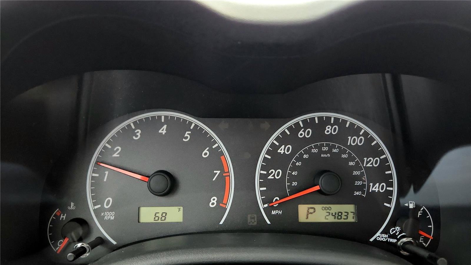 Used 2013 Toyota Corolla LE FWD image 26