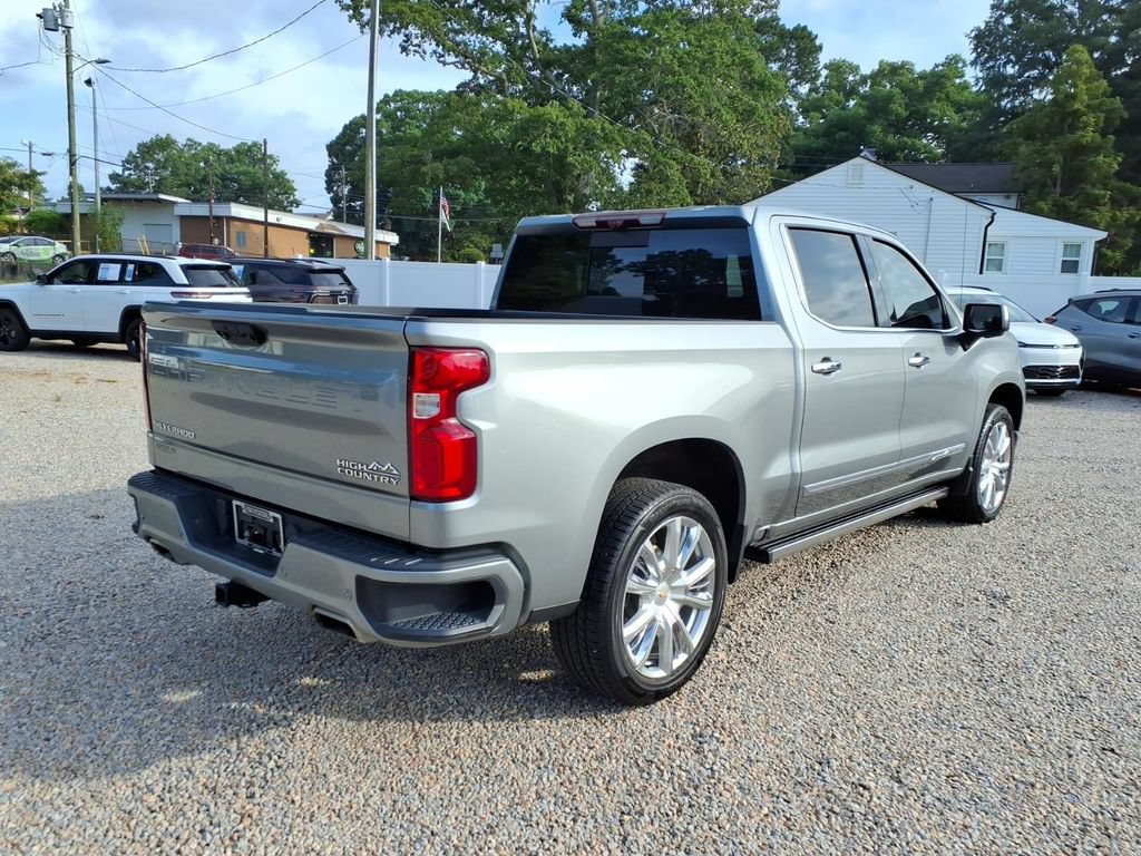 Used 2023 Chevrolet Silverado 1500 High Country w/ High Country Premium Package AWD/4WD image 7