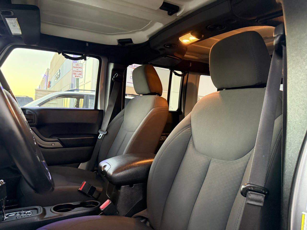 Used 2016 Jeep Wrangler Unlimited Sport image 21