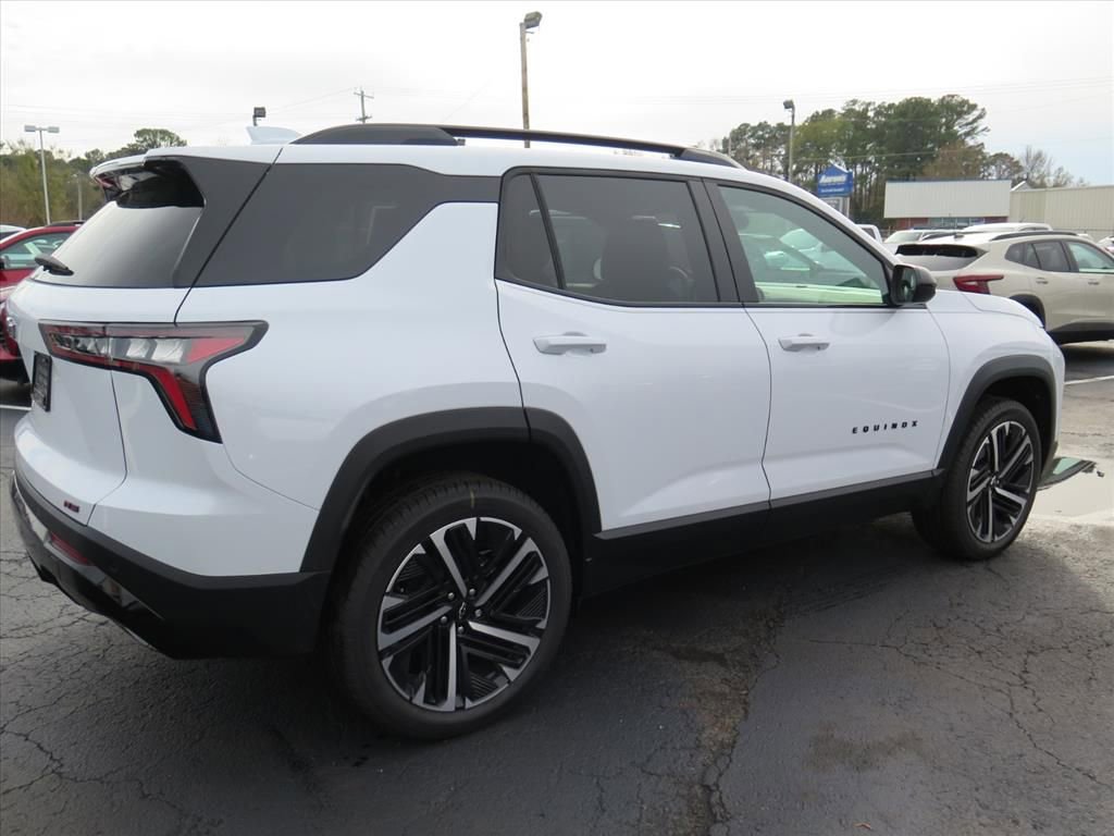 New 2026 Chevrolet Equinox RS w/ Convenience Package III image 3