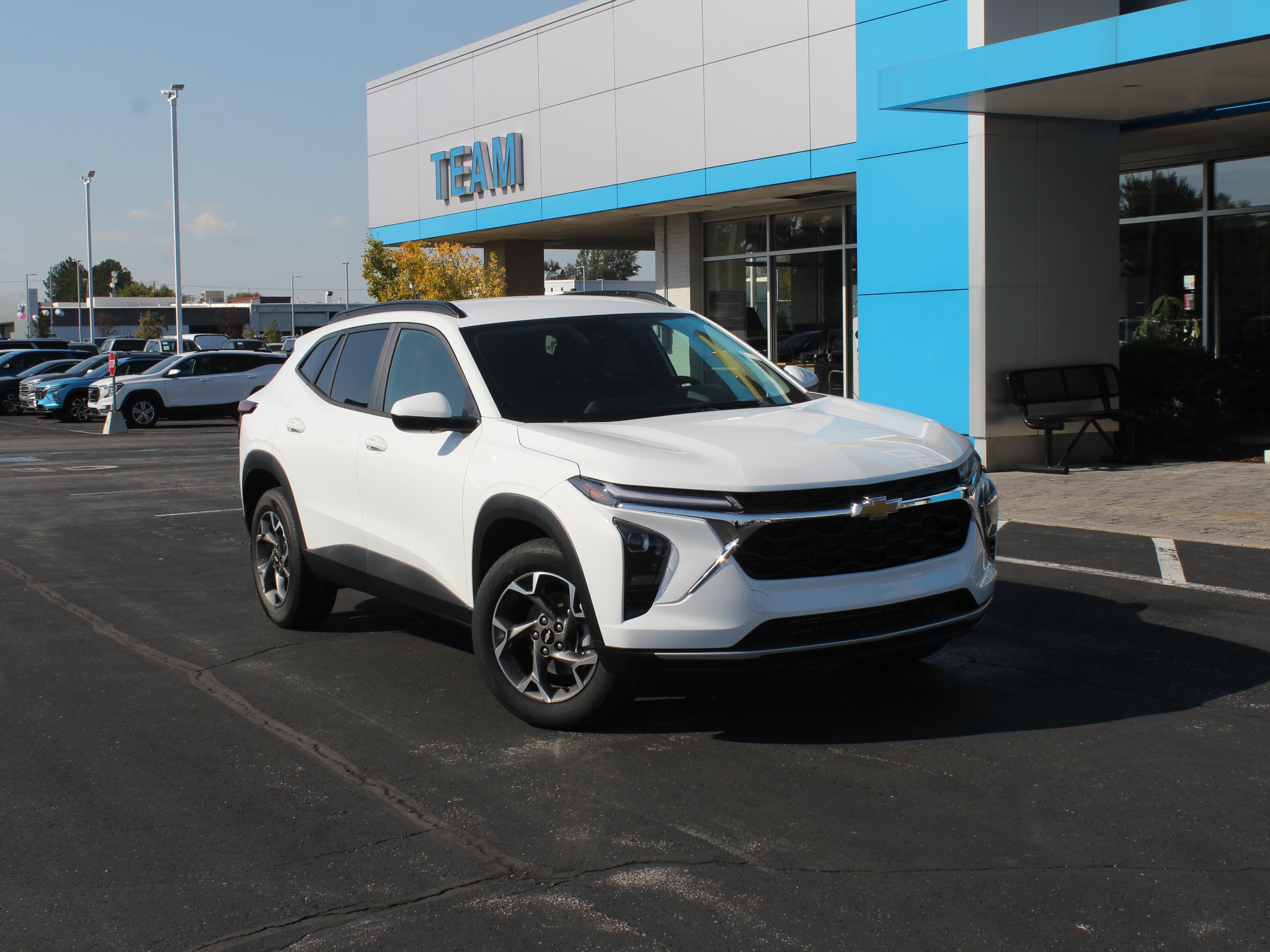 New 2026 Chevrolet Trax LT FWD image 4