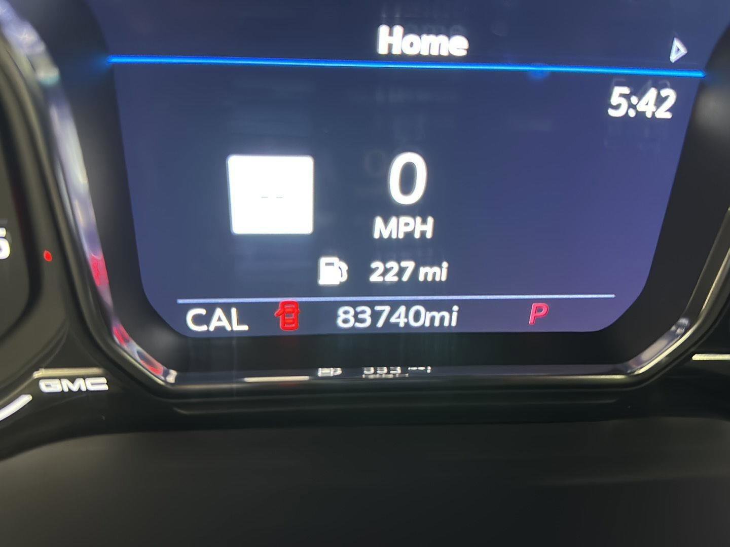 Used 2022 GMC Sierra 3500 Denali w/ Denali Ultimate Package image 11