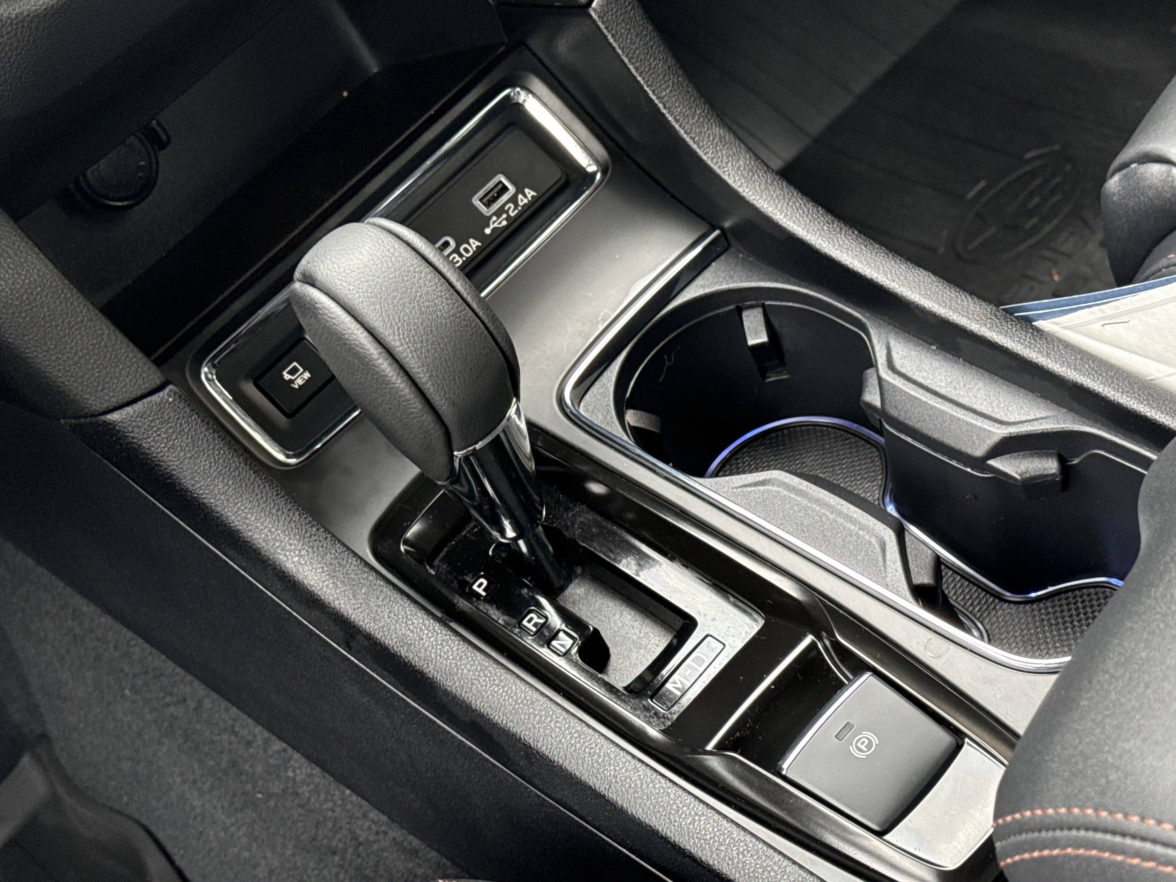 Used 2025 Subaru Ascent Bronze Edition image 14