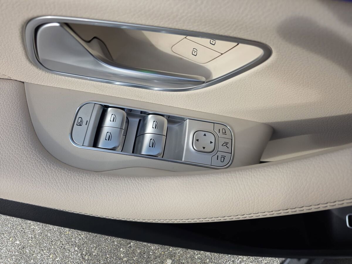 New 2026 Mercedes-Benz GLS 450 4MATIC image 27