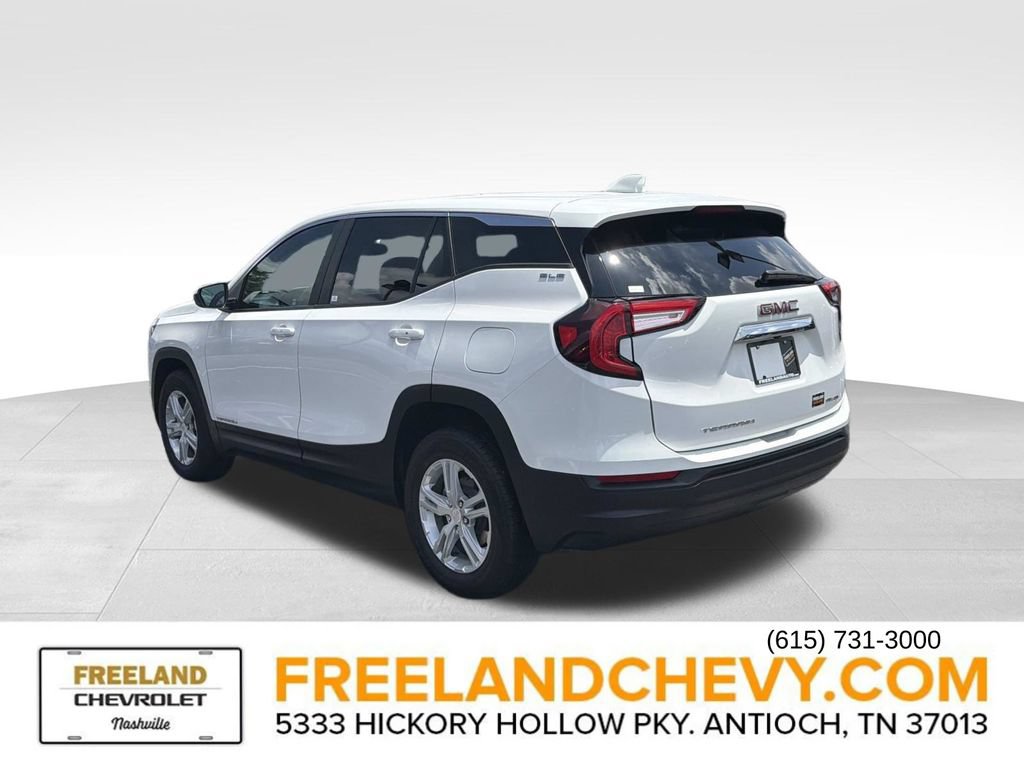 Used 2024 GMC Terrain SLE AWD/4WD image 5