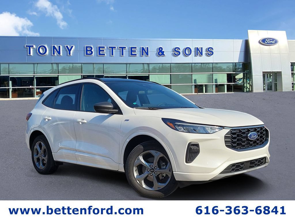Certified 2023 Ford Escape ST-Line w/ Tech Pack #1 AWD/4WD image 1