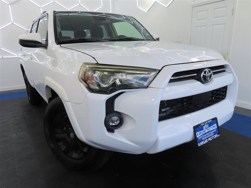 Used 2024 Toyota 4Runner SR5 RWD image 2