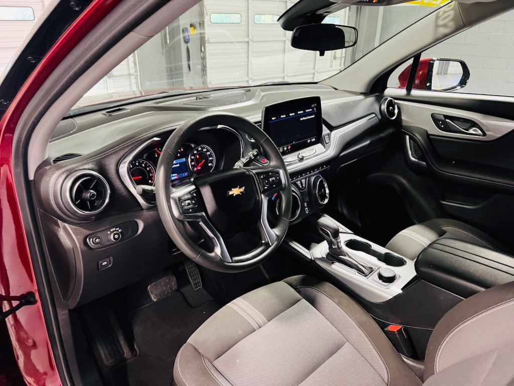 Used 2024 Chevrolet Blazer LT FWD image 20