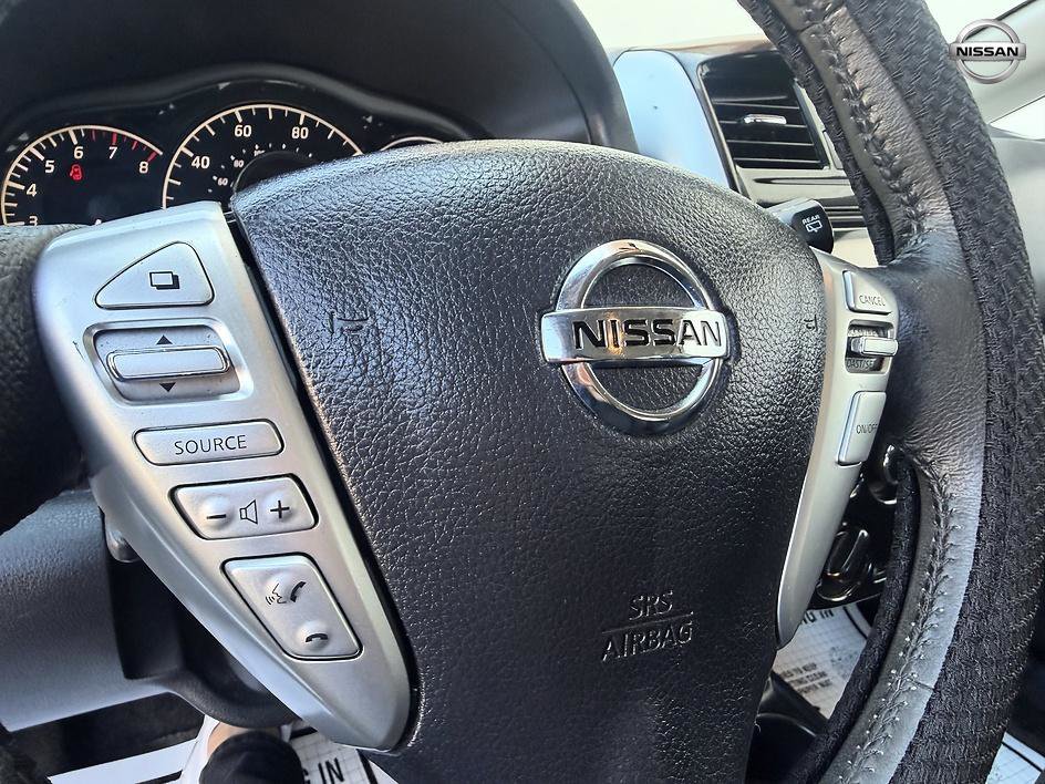 Used 2016 Nissan Versa Note SV FWD image 19