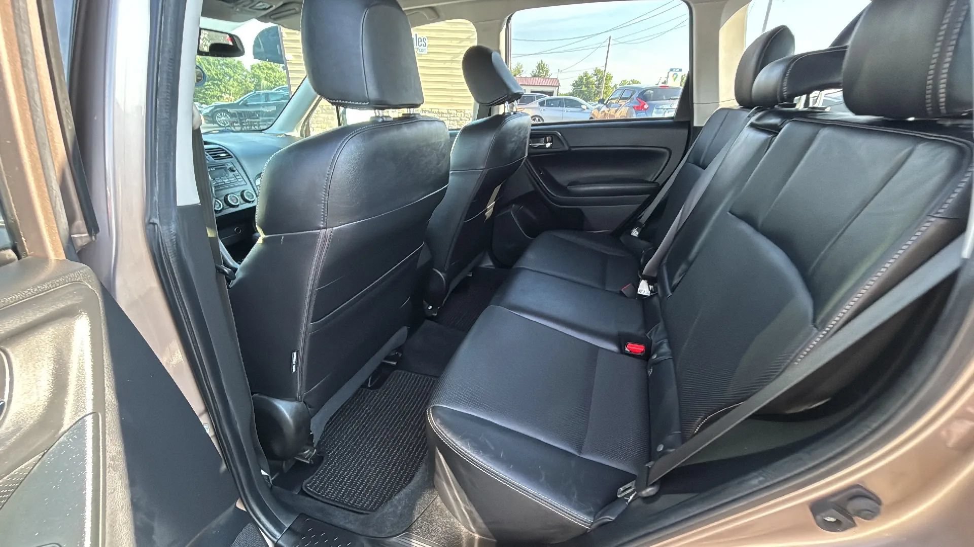 Used 2014 Subaru Forester 2.5i Limited w/ Popular Package #2 AWD/4WD image 29