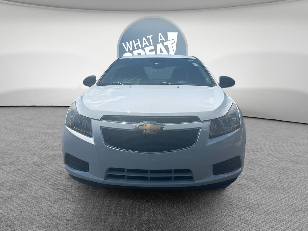 Used 2013 Chevrolet Cruze LS FWD image 9