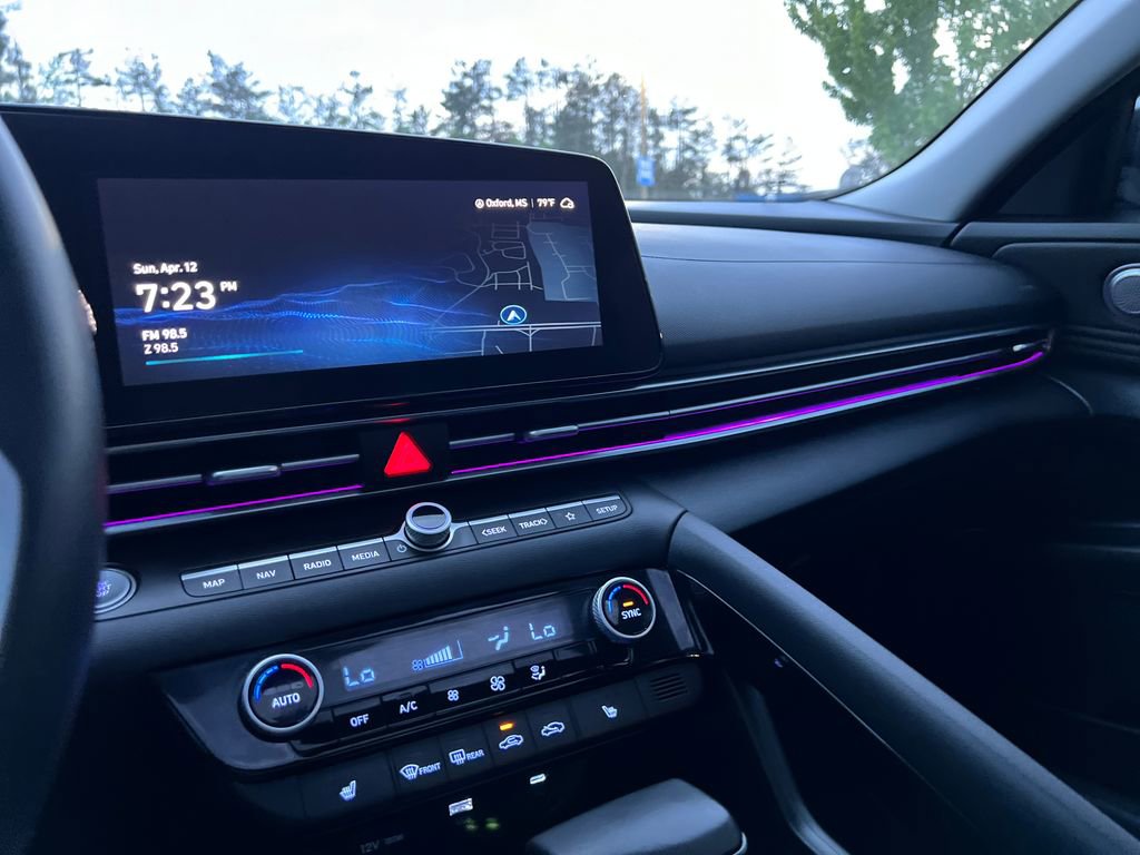 Used 2024 Hyundai Elantra SEL w/ Convenience Package image 15