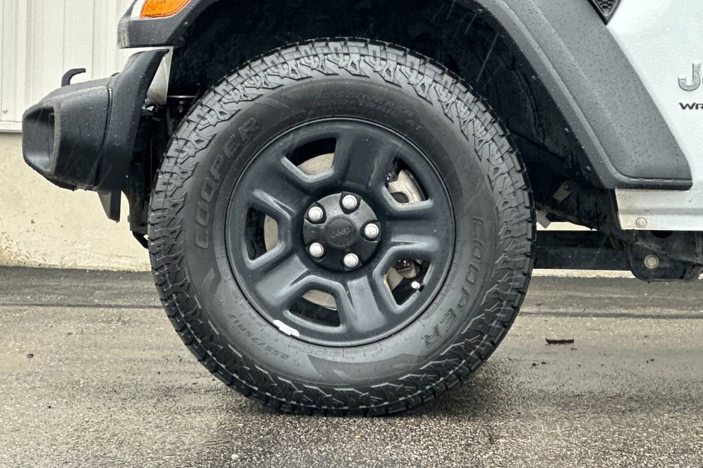 Used 2018 Jeep Wrangler Unlimited Sport AWD/4WD image 26