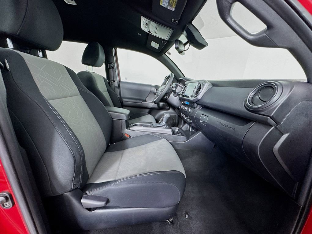 Used 2023 Toyota Tacoma TRD Sport image 32