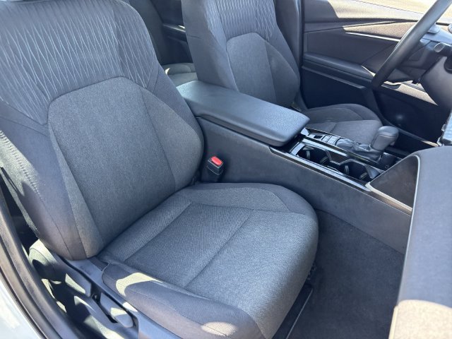 Used 2025 Toyota Camry LE FWD image 10