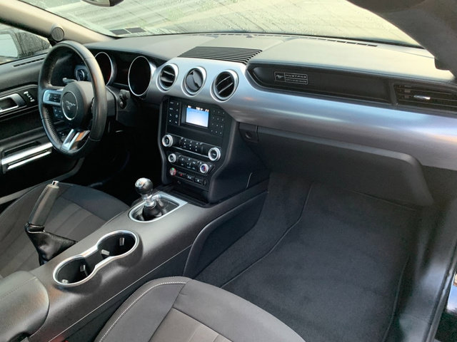 Used 2020 Ford Mustang GT RWD image 11