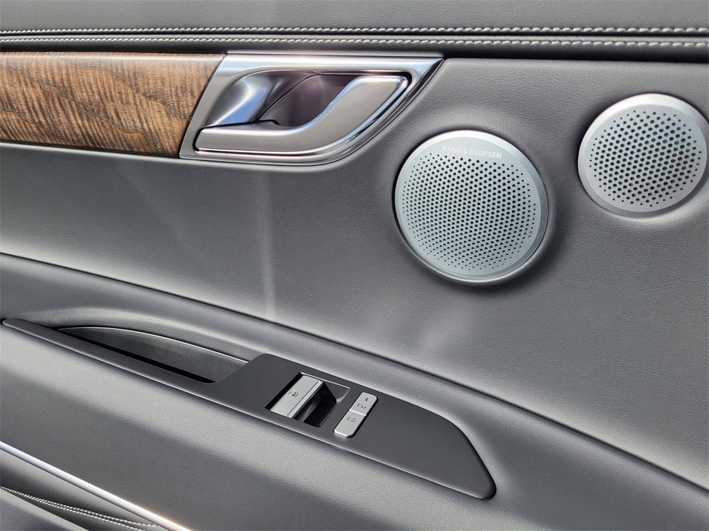 New 2026 Genesis GV80 2.5T Advanced image 12