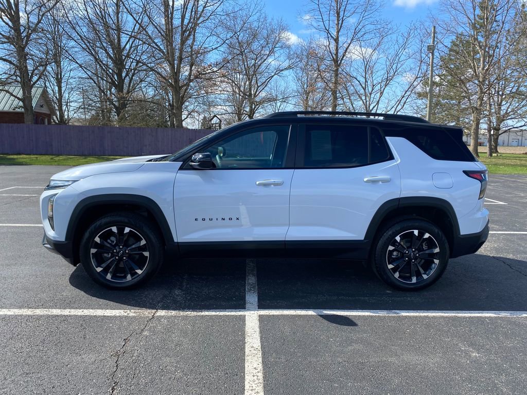 Used 2026 Chevrolet Equinox RS image 4