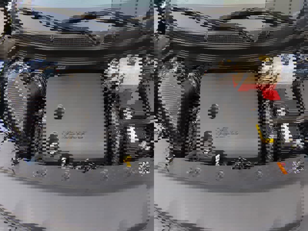 Used 2023 Buick Enclave Essence image 15