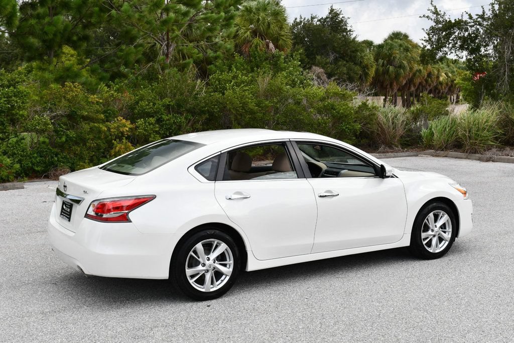Used 2015 Nissan Altima 2.5 SL w/ Moonroof Package FWD image 30