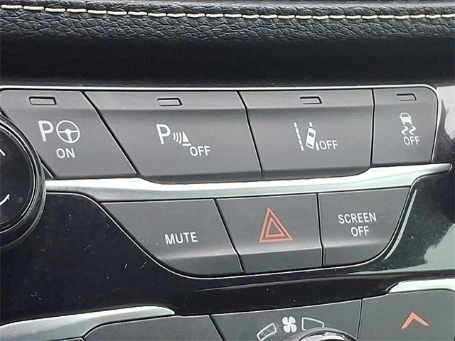 Used 2021 Chrysler Pacifica Limited w/ Premium & Safety Sphere Group image 23