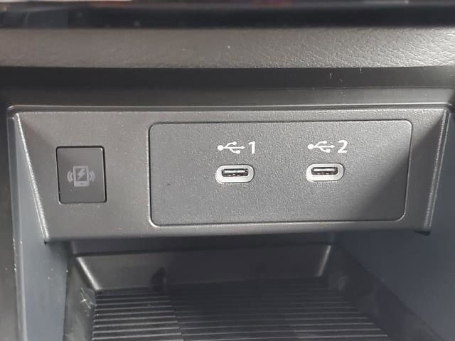 New 2026 Nissan Kicks SR image 31