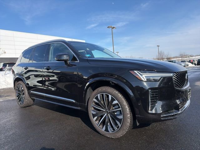 New 2025 Volvo XC90 B6 Plus w/ Protection Package Premier