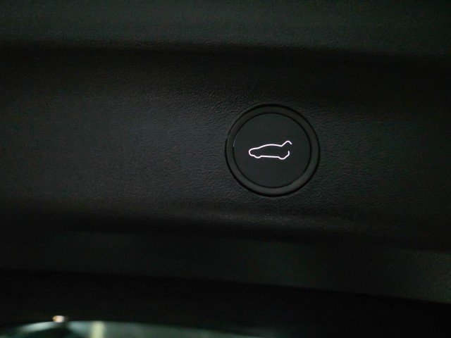 Used 2024 Tesla Model Y Long Range image 36