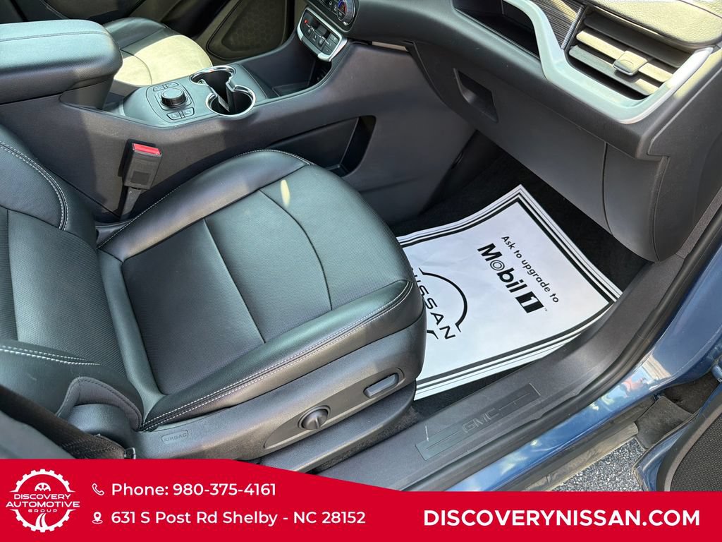 Used 2024 GMC Terrain SLT AWD/4WD image 39