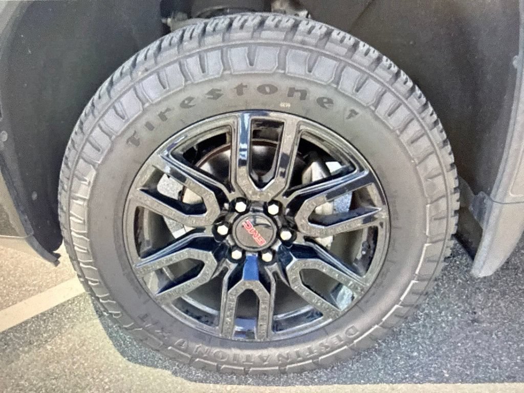 Used 2019 GMC Sierra 1500 AT4 w/ AT4 Carbonpro Edition AWD/4WD image 3