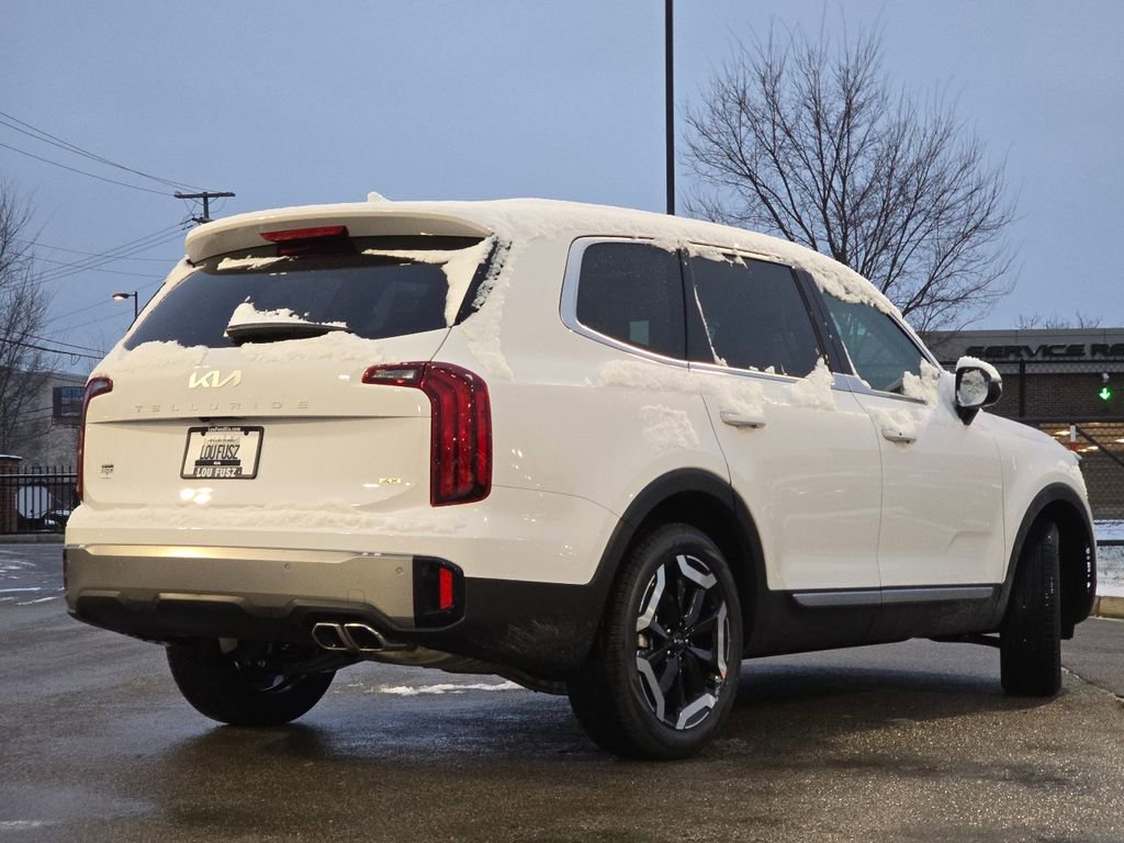 New 2025 Kia Telluride S image 16