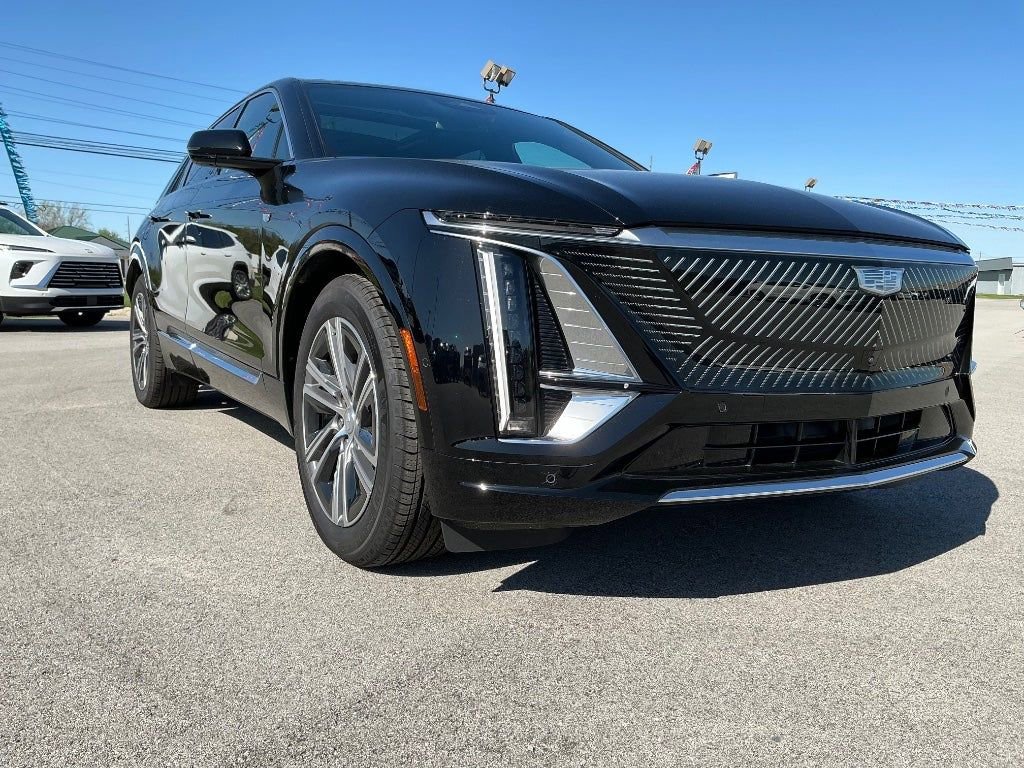 Used 2024 Cadillac Lyriq Luxury image 9
