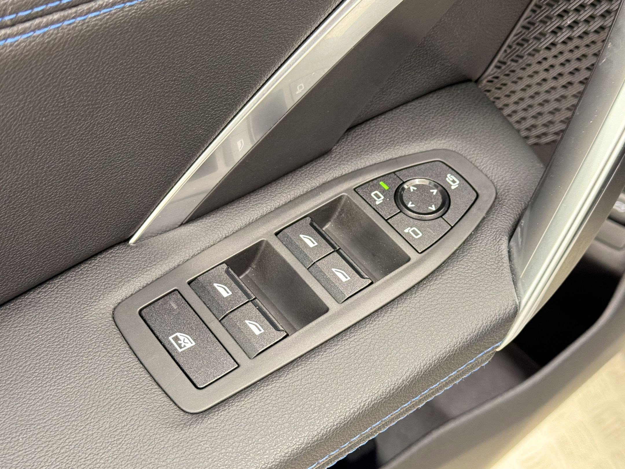 Certified 2023 BMW X1 xDrive28i w/ Premium Package image 21