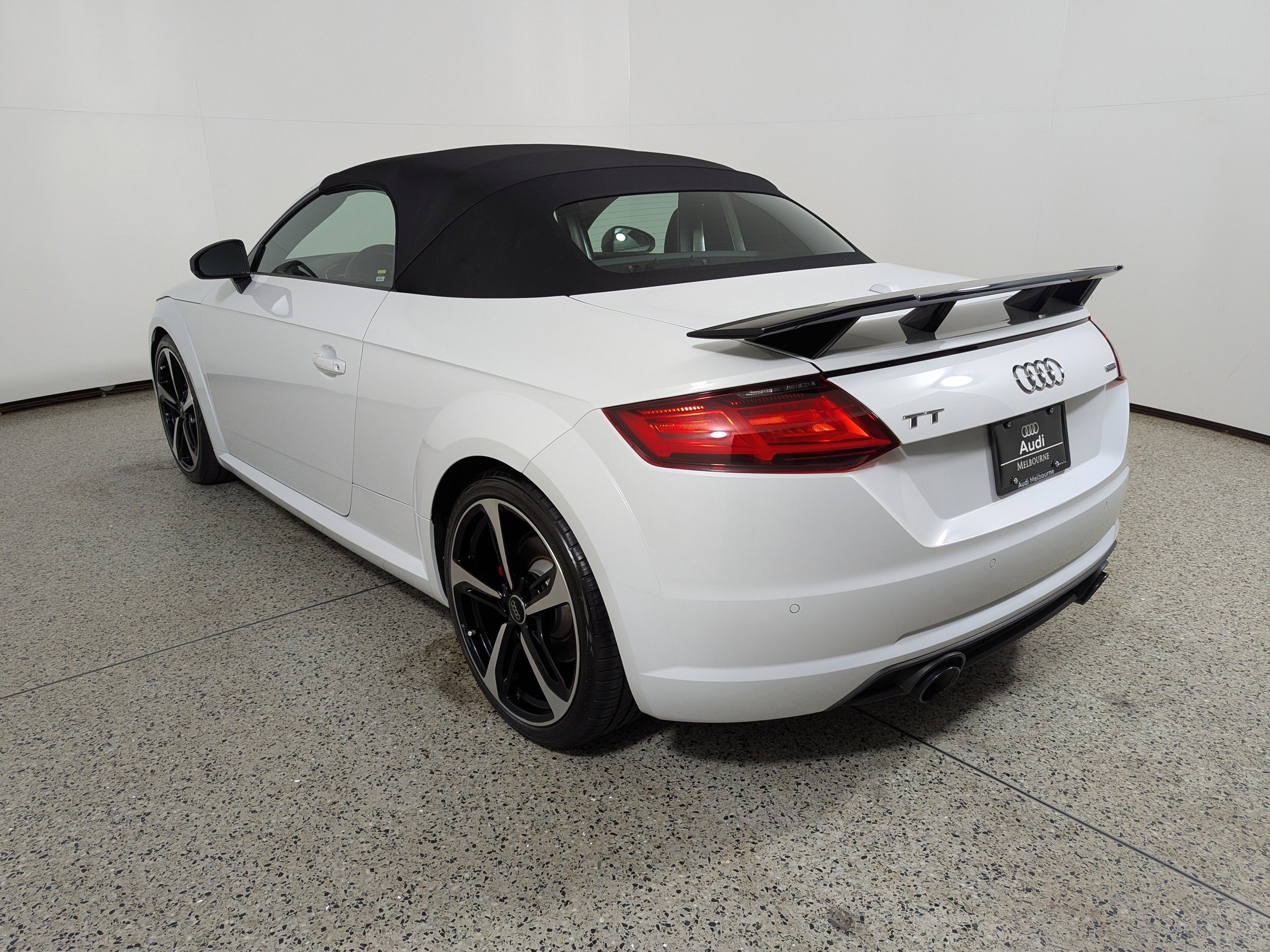 Used 2018 Audi TT 2.0T image 5