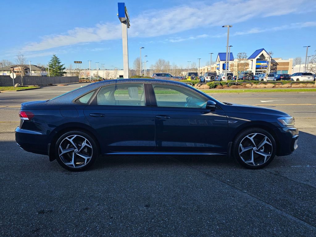 Used 2021 Volkswagen Passat 2.0T R-Line FWD image 4