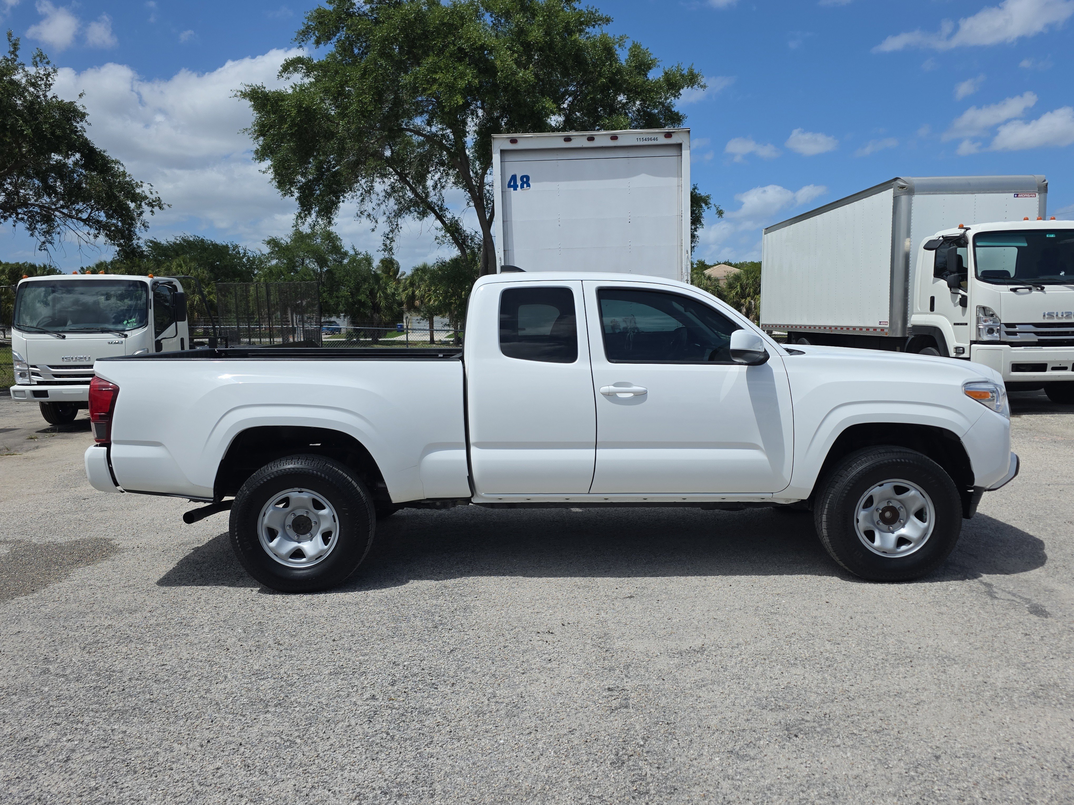Used 2023 Toyota Tacoma SR RWD image 8