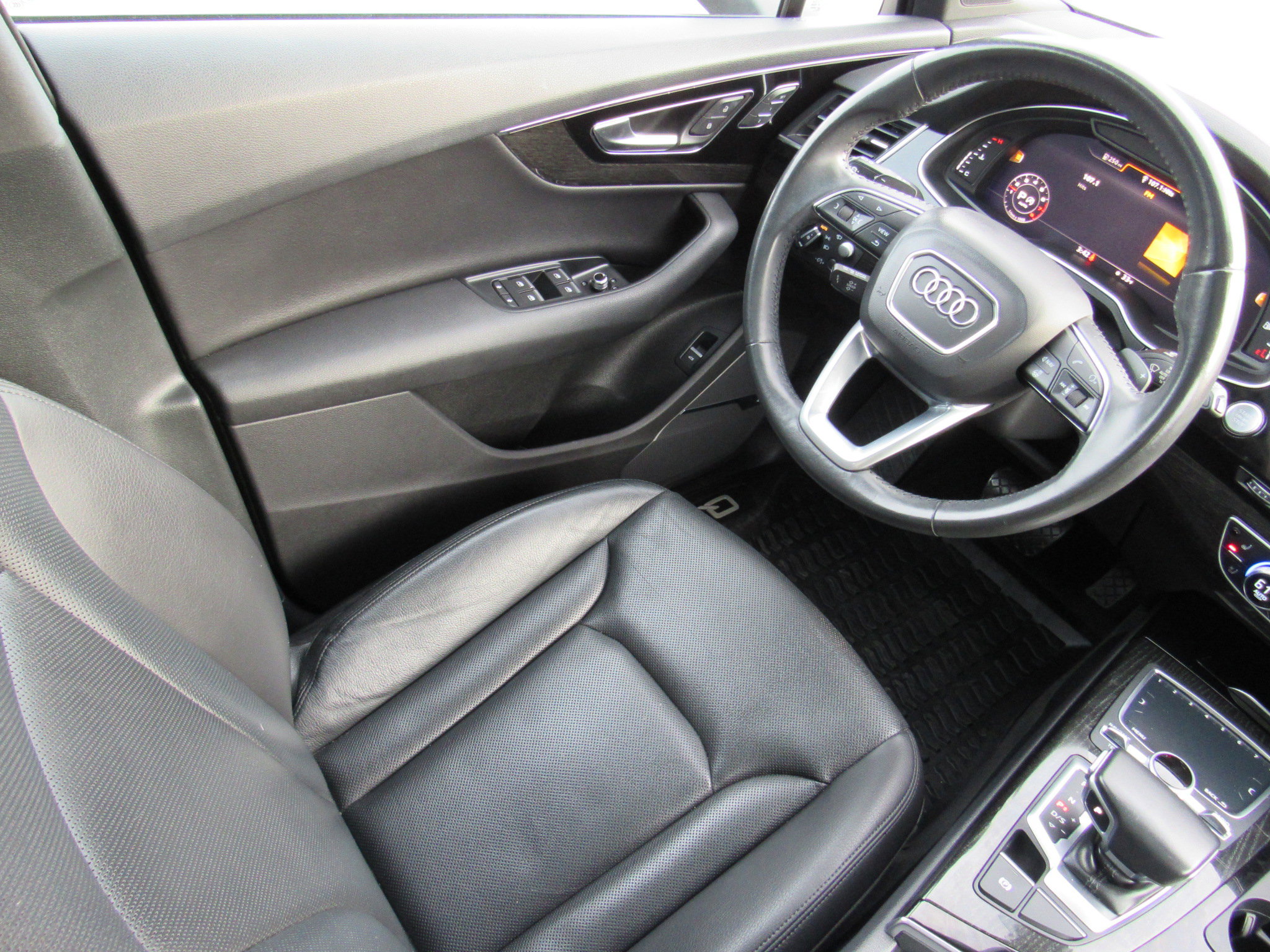 Used 2019 Audi Q7 3.0T Prestige image 39