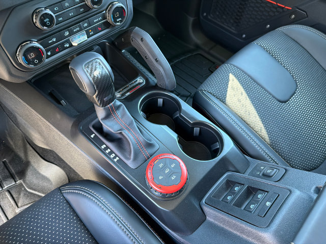New 2026 Ford Bronco Raptor w/ Interior Carbon Fiber Pack AWD/4WD image 33