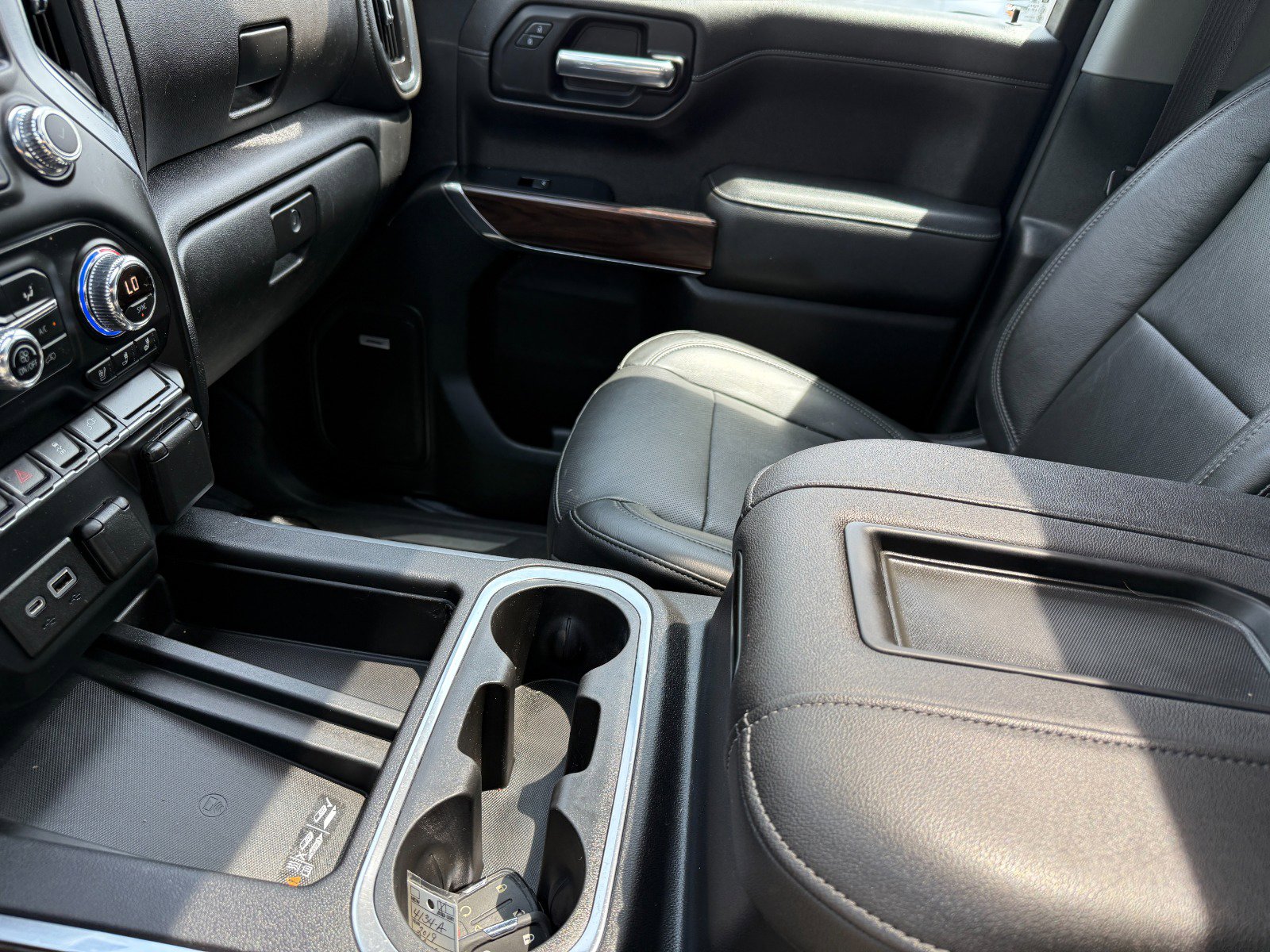 Used 2019 GMC Sierra 1500 SLT w/ SLT Premium Package image 35