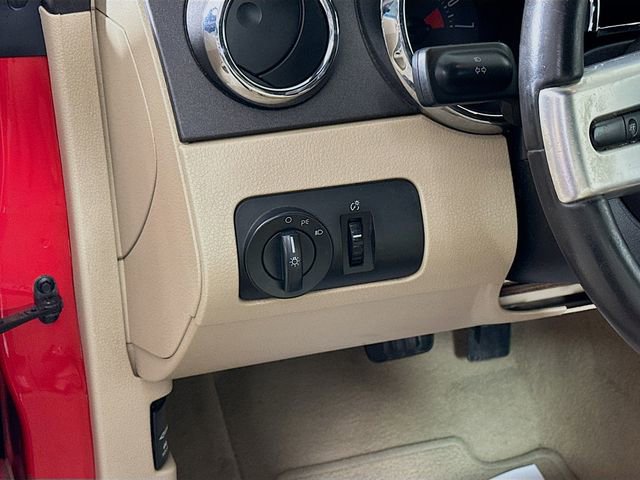 Used 2009 Ford Mustang Convertible image 11