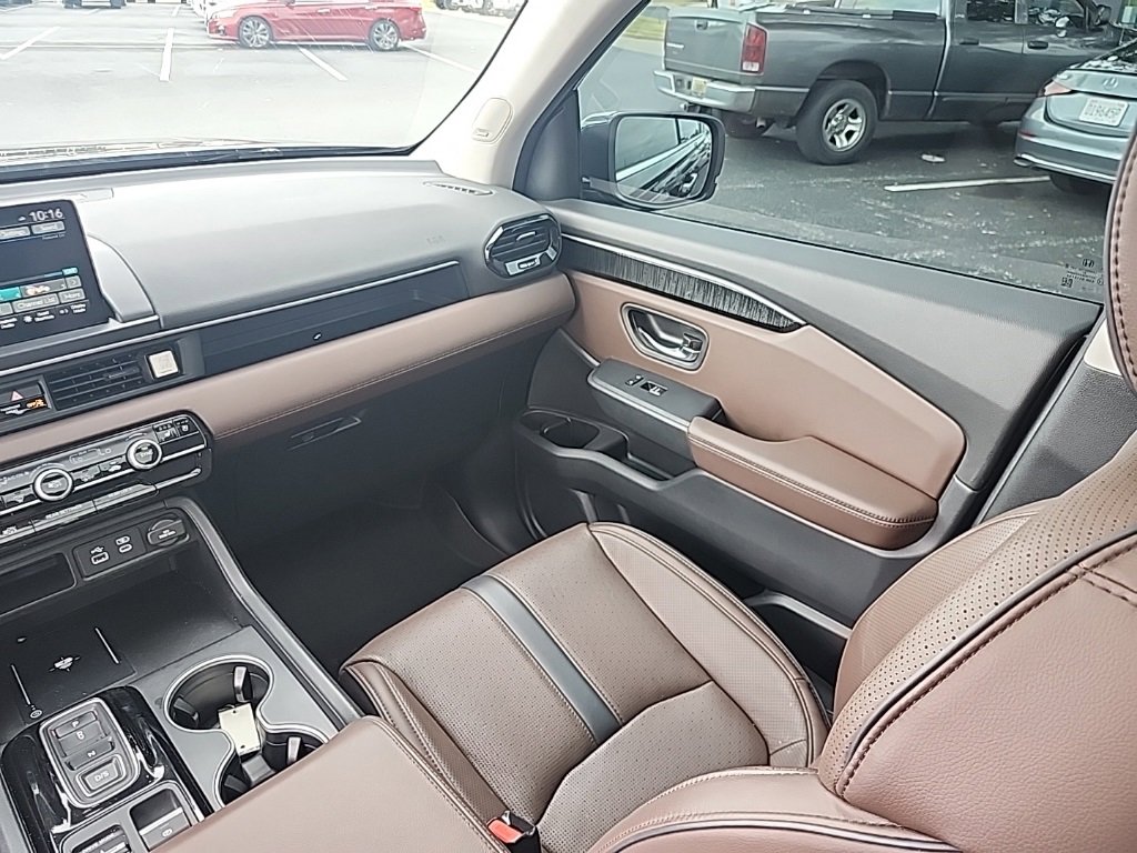 Used 2023 Honda Pilot Elite image 29