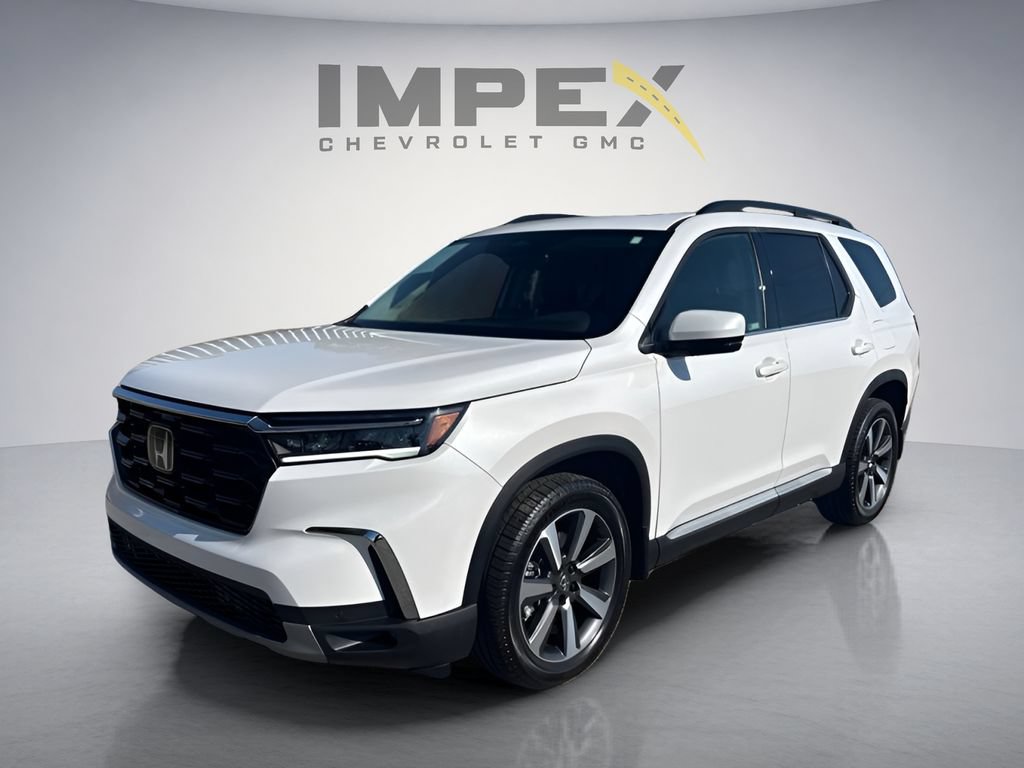 Used 2023 Honda Pilot Touring image 1