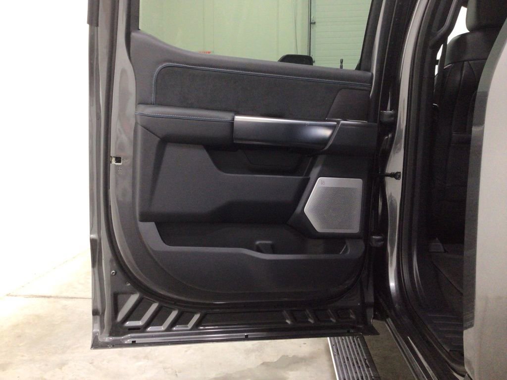 New 2026 Ford F250 Platinum image 26