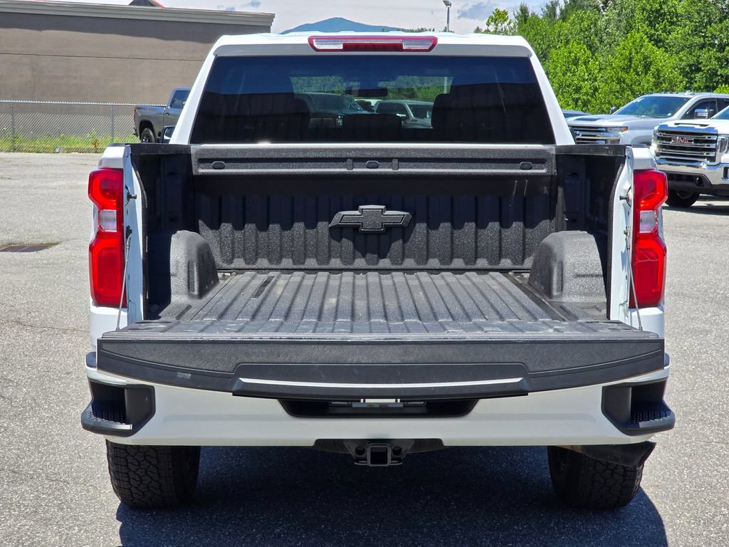 Certified 2022 Chevrolet Silverado 1500 Custom w/ Rally Edition AWD/4WD image 13
