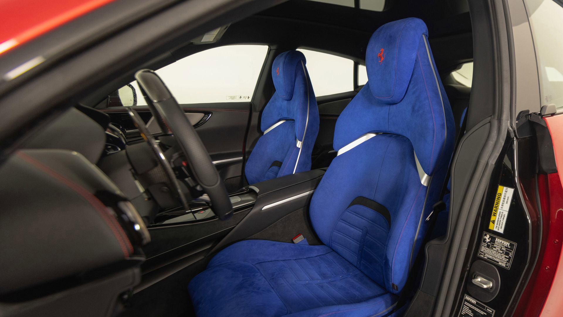 Used 2025 Ferrari Purosangue image 38